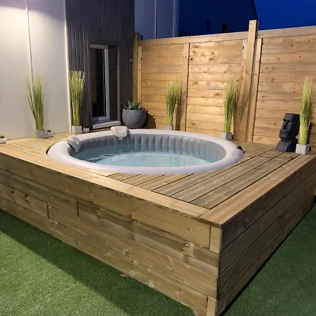 Pensjonat Le Container Du Marais *